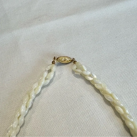 Vintage mother of pearl necklace - Picture 5 of 5